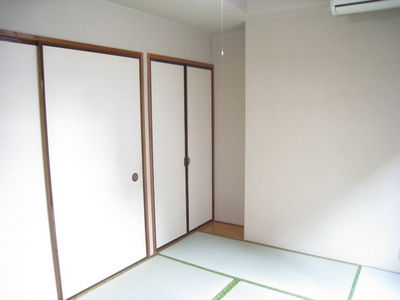 Living and room. You can put even Japanese-style interior!