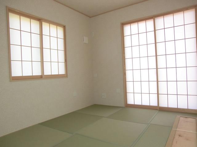 Other introspection. Japanese-style room (Ryukyu tatami)