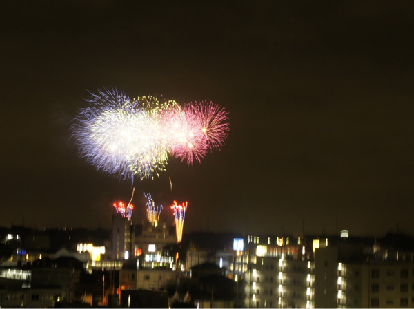 Surrounding environment. Saitama City fireworks (901, Room balcony ※ August 2012 shooting)