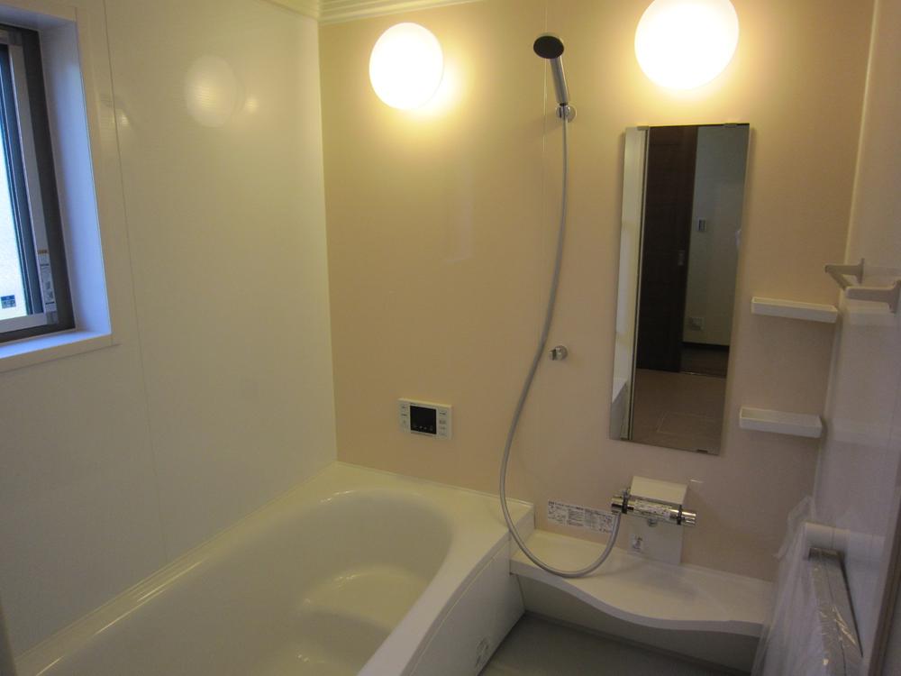 Same specifications photo (bathroom). Same specification bathroom