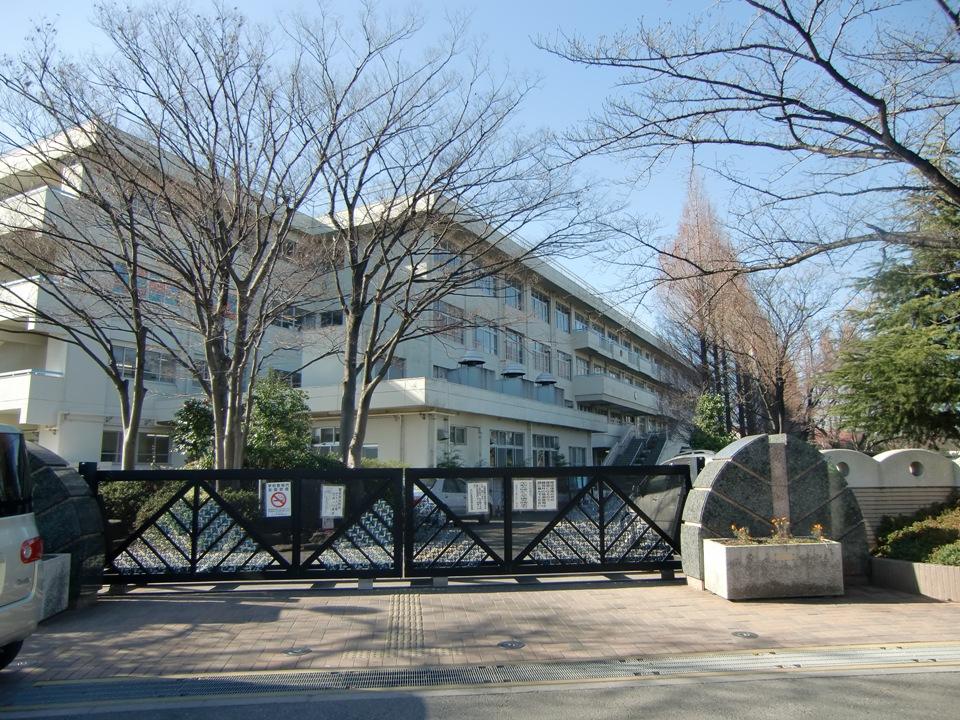 Primary school. 540m to Saitama City Nakao Elementary School