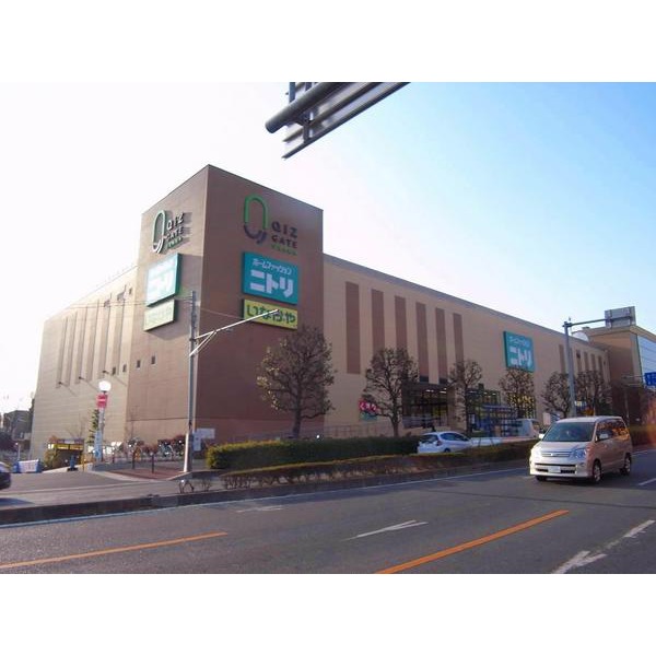 Shopping centre. 1930m to quiz gate Urawa (shopping center)