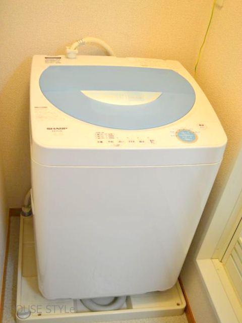 Other Equipment. You can easily move because it also equipped with a washing machine ☆ 