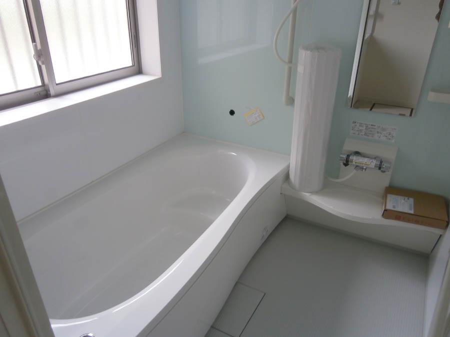 Bathroom. Was building completed. Such as the actual image from per yang, We have to wait all the time so you can see directly.