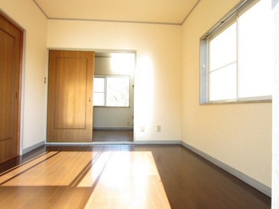 Living and room. Corner room, Bright two-sided lighting Western-style