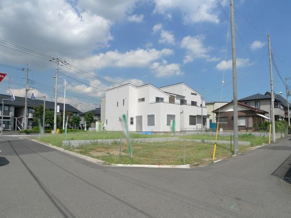 Local photos, including front road. City gas ・ This sewage