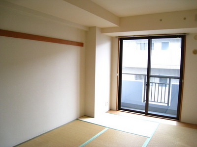 Living and room. After allese-style room in the futon faction