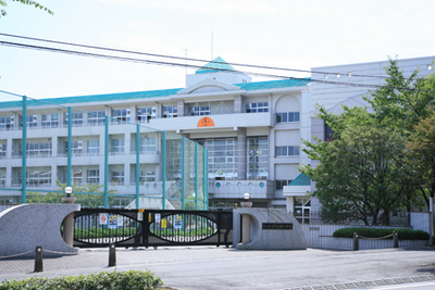 Primary school. 950m to Saitama City toward elementary school (elementary school)