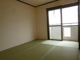 Living and room. 6 is a Pledge of Japanese-style room. 