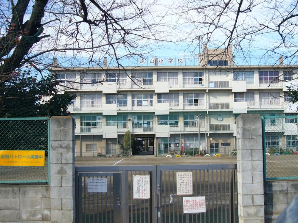 Primary school. 100m up to elementary school City Tachihara Mt.