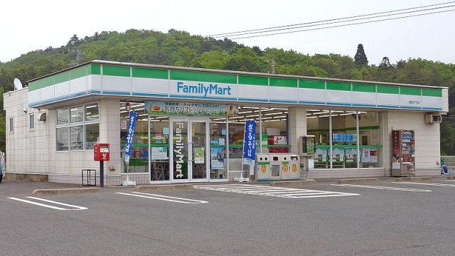 Convenience store. 360m image is an image to FamilyMart. It is