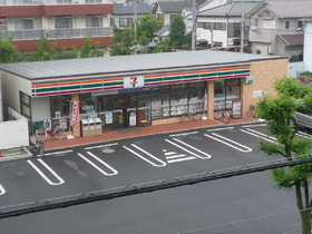 Convenience store. 160m to Seven-Eleven (convenience store)