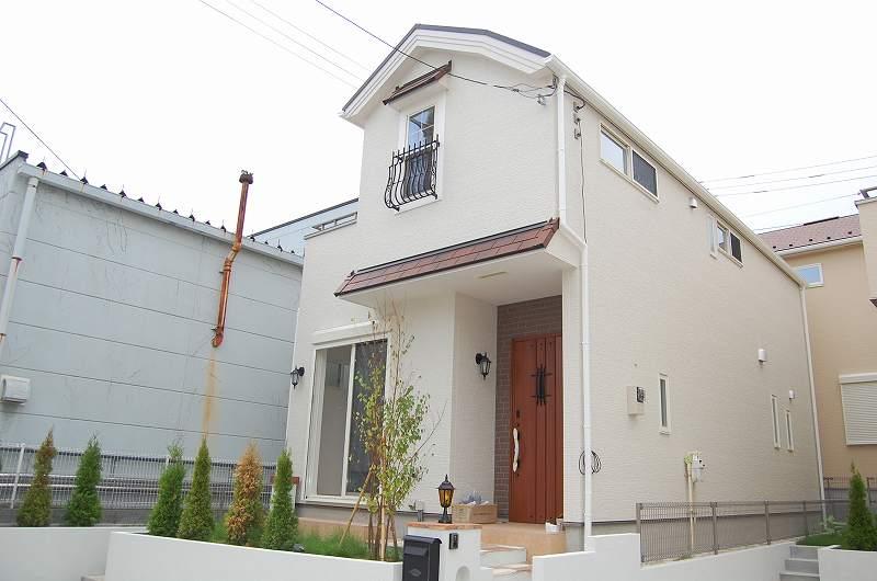 Local appearance photo. ◆ Wooden 2-story site (August 2013) Shooting