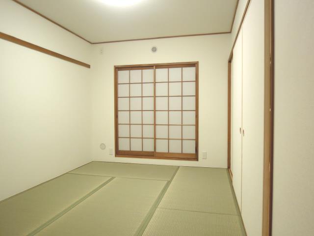 Non-living room