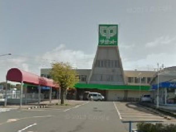 Supermarket. 860m to Summit Daitakubo shop
