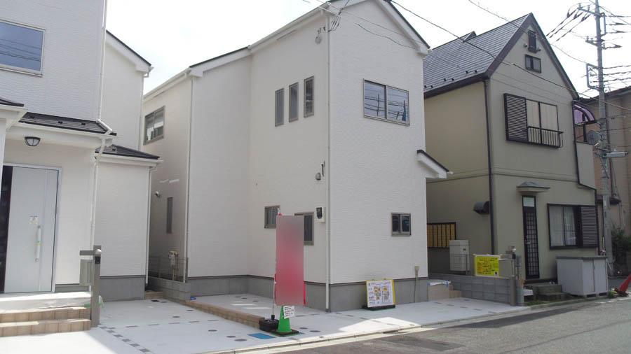 Local photos, including front road. Was building completed. Such as the actual image from per yang, We have to wait all the time so you can see directly.