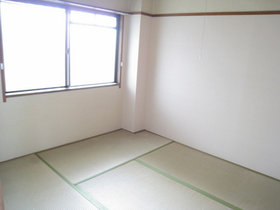 Living and room. Perfect Japanese-style room on the futon faction ☆