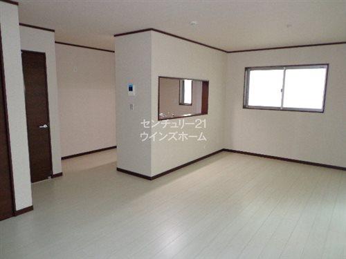 Living. 1 Building