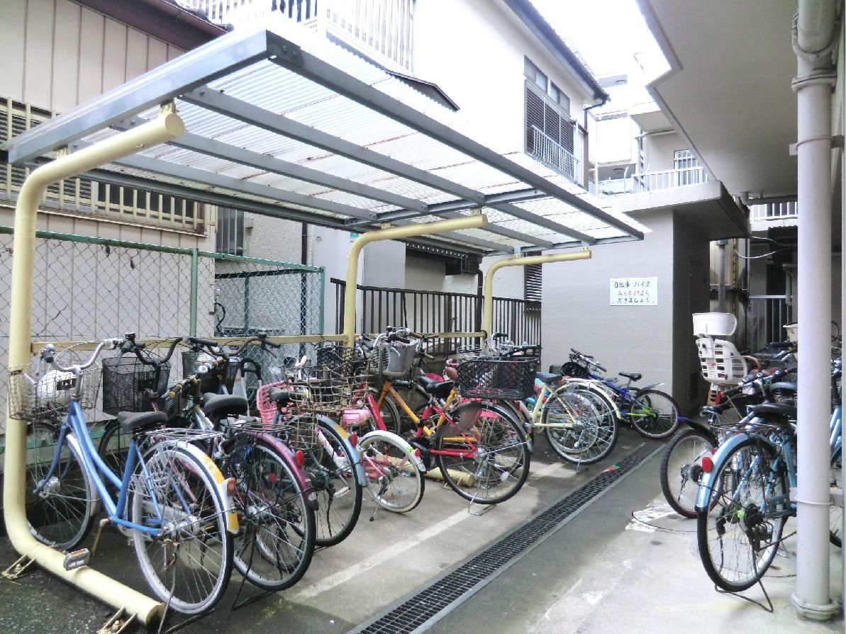 Other common areas. Equipped Covered bicycle parking