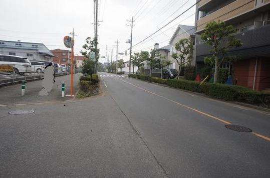 Local photos, including front road. Frontal road