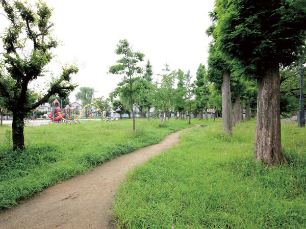 Surrounding environment. Yanagizaki third park (7 min walk / About 500m)