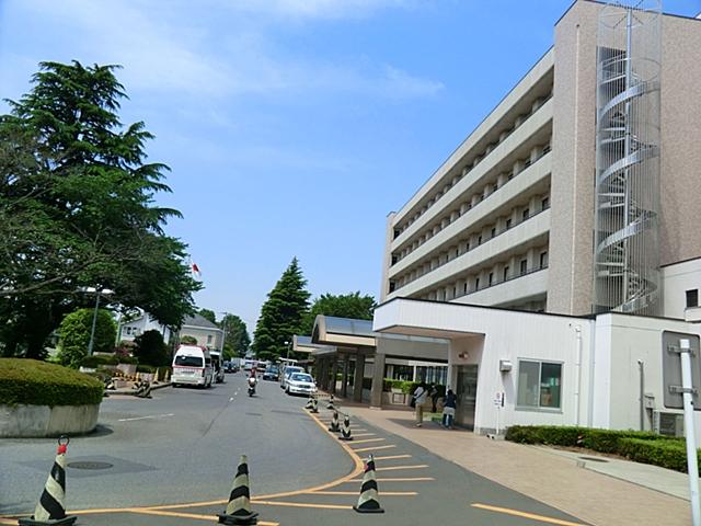 Hospital. 700m to Saitama City Hospital