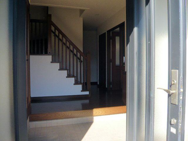 Entrance. Entrance is also wide.