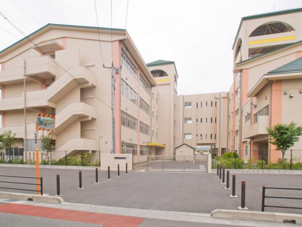 Primary school. Tsujiminami until elementary school 670m