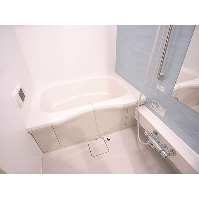 Bath. Reheating ・ Bathing with a bathroom dryer. 