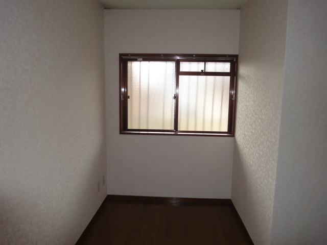 Other room space. The north side of the Western-style