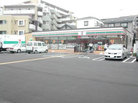 Convenience store. Seven-Eleven Tsuji 7-chome (convenience store) to 200m
