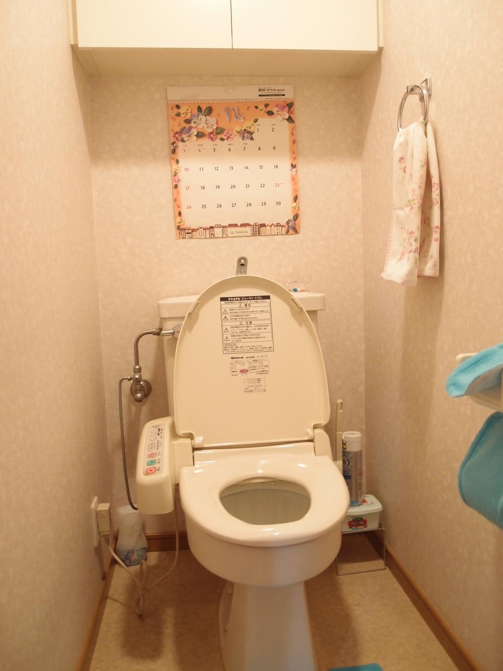 Toilet. Toilet (November 2013) Shooting  ※ Furniture and the like in the photo are not included in the sale