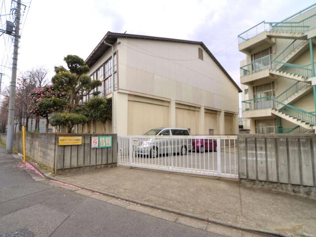 Primary school. Minami Urawa up to elementary school 350m