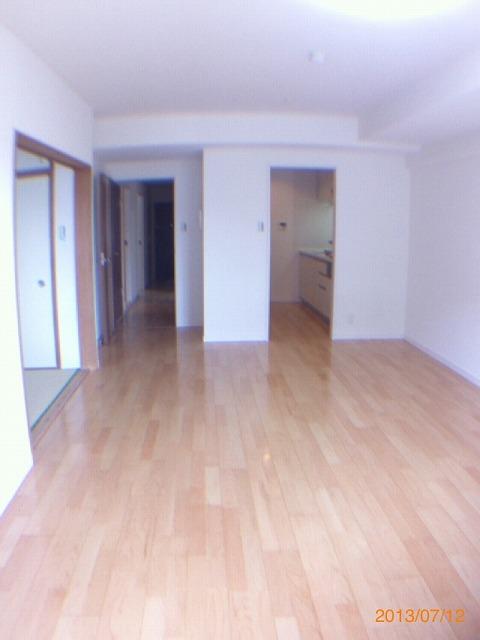 Living. Local (July 2013) Shooting