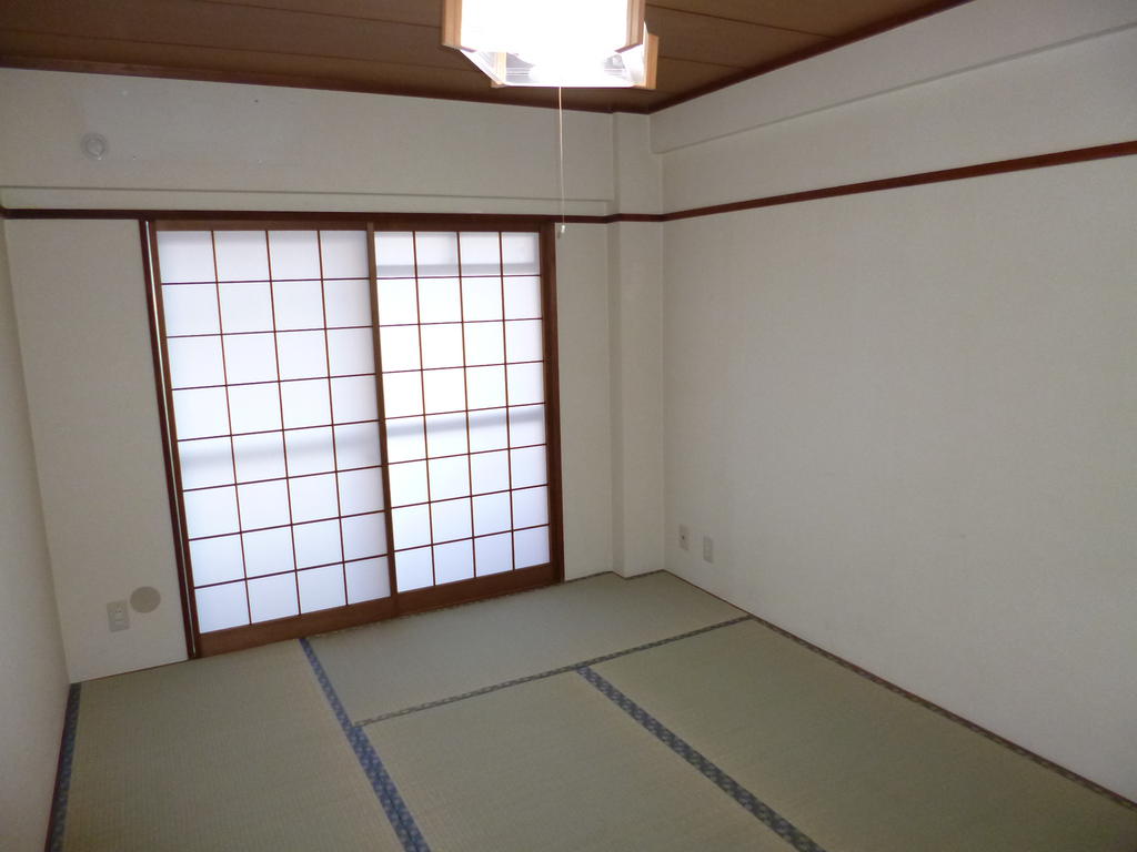 Other room space. Japanese-style room 6 quires