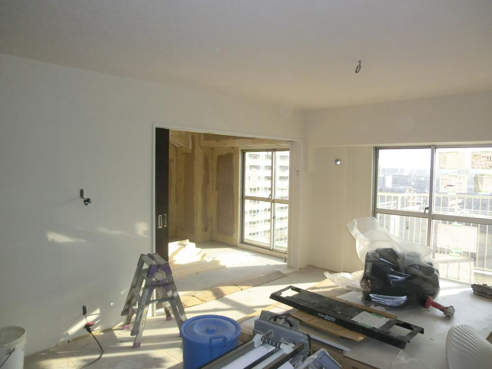 Living. It is under renovation. Currently the completed