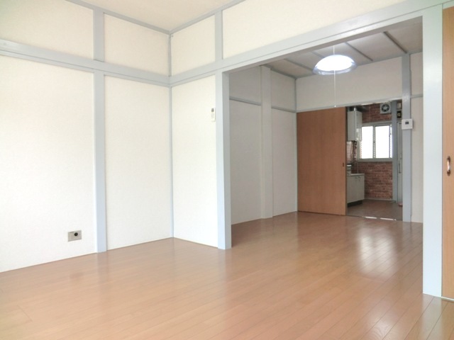 Living and room. Sunny, It is a bright room ☆