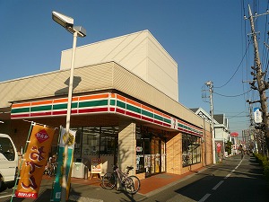 Convenience store. Seven-Eleven Saitama Tajima 1-chome to (convenience store) 153m