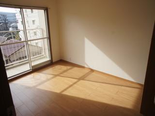 Non-living room. Indoor (12 May 2013) Shooting