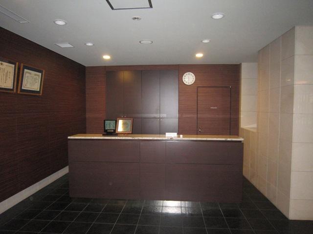 Entrance. Common areas Concierge desk