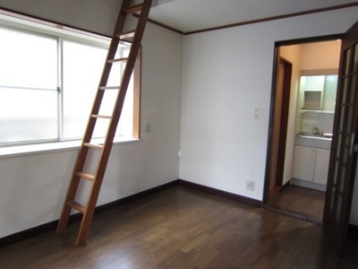 Living and room. Bright corner room pointing the light from the two places together with the balcony window