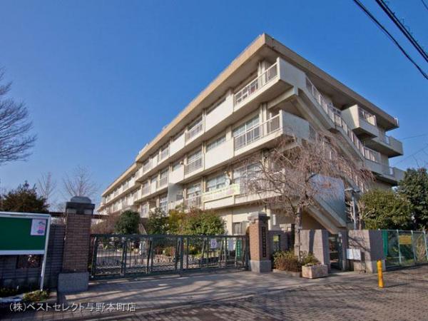 Primary school. Elementary school to 770m Saitama City Tatsuta Island Elementary School