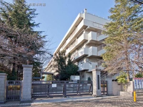 Junior high school. 890m up to junior high school in Saitama Tatsuta Island junior high school