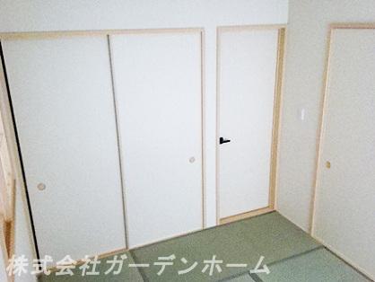 Model house photo