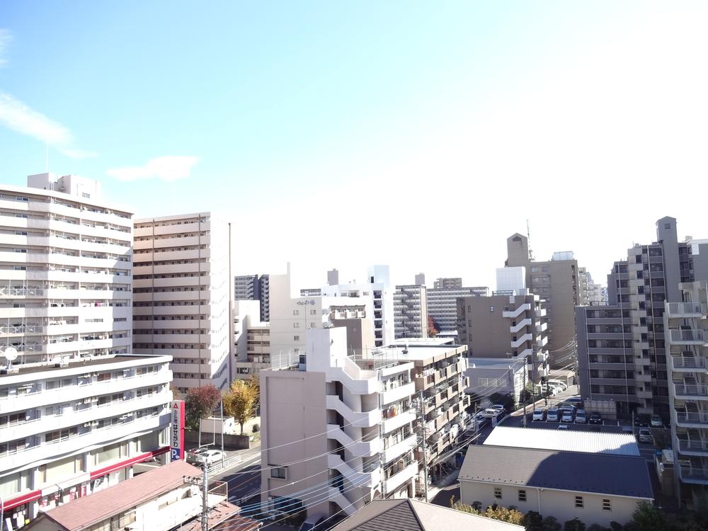 View photos from the dwelling unit. View from the site (November 2013) Shooting