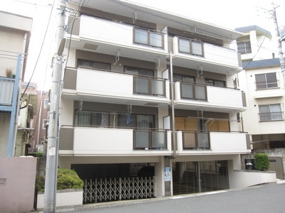 Building appearance. A quiet residential area at the station Chika