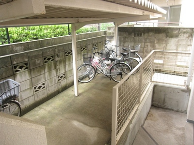 Other common areas. There is bicycle storage! 