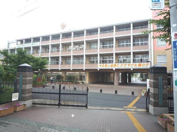 Junior high school. Oyaba 400m until junior high school