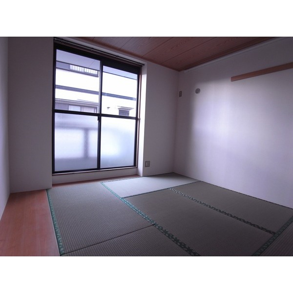 Living and room. Japanese-style room 6 quires