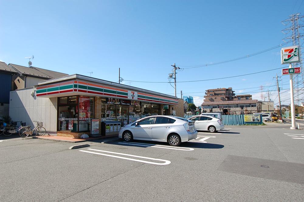 Convenience store. Seven-Eleven 250m to Saitama song this 3-chome